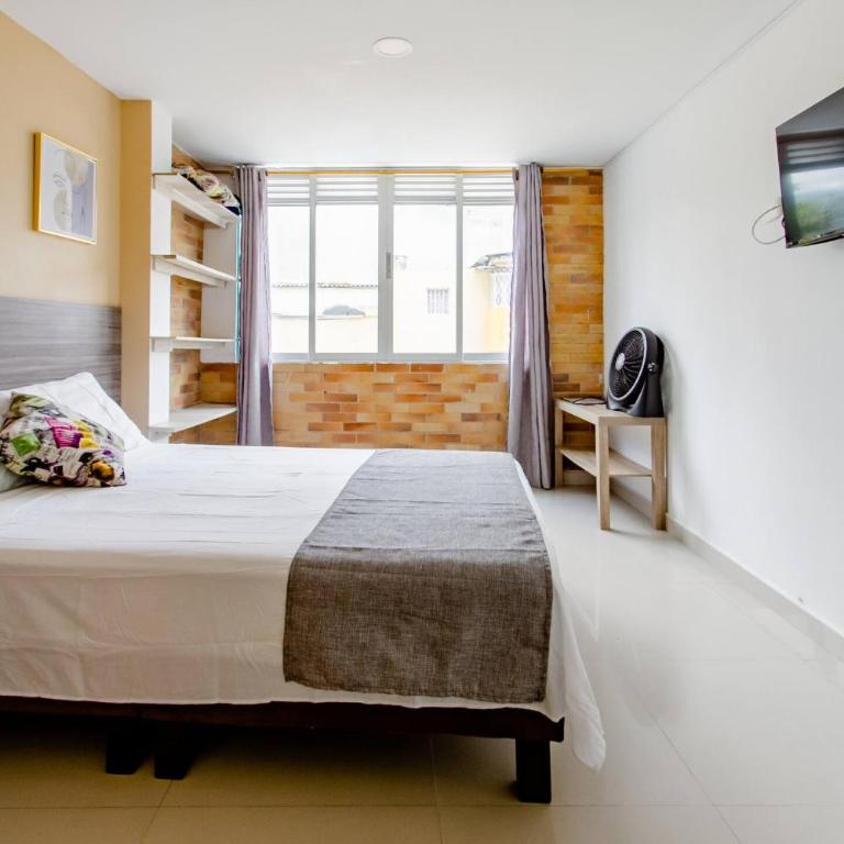EDIFICIO Niza80 IBAGUE, ACCESO DIGITAL CERCA PARQUE DEPORTIVO - Habitación Doble con baño privado - 5