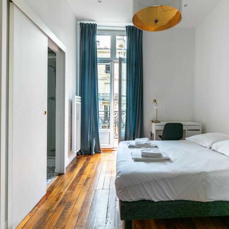 Madeleine's - Family & Group Apartments in Bordeaux's Historic Centre - Deluxe Apartment - 22