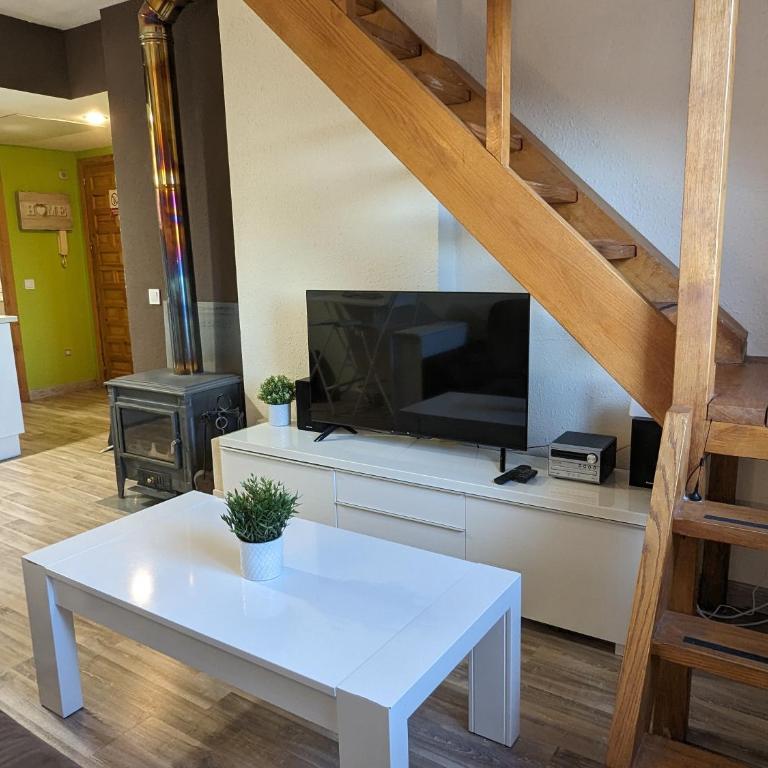 Bonito y luminoso apartamento con wifi y chimenea Aizú - Villanúa - Two-Bedroom Apartment - 14