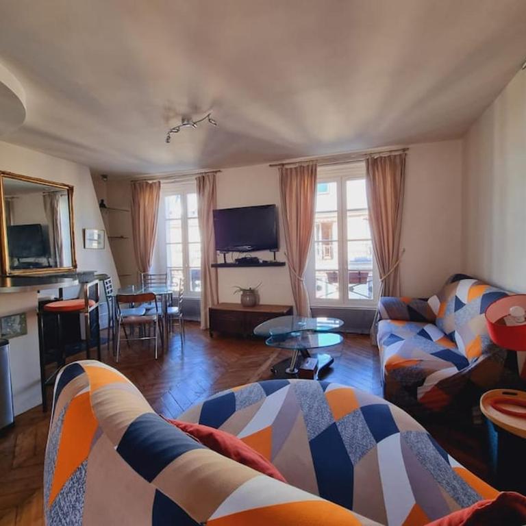 Superbe logement au centre de Paris - Appartement 2 Chambres - 7