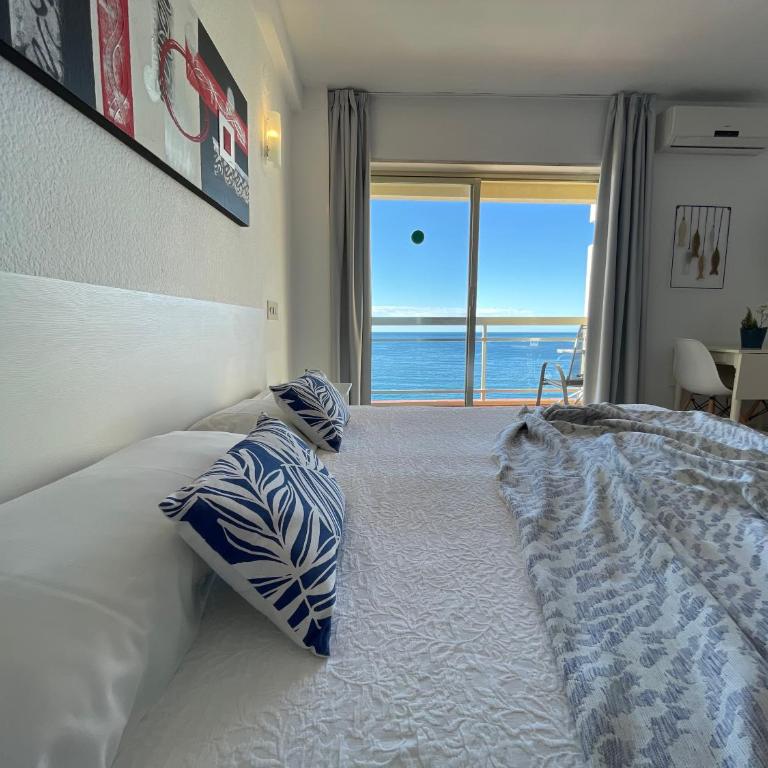 Apartahotel CHINASOL con Parking - Apartamento con vistas al mar - 2