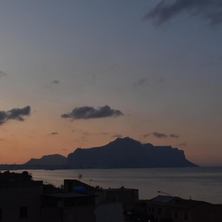 ROOM VISTAMARE PALERMO - Appartamento con 2 Camere da Letto - 1