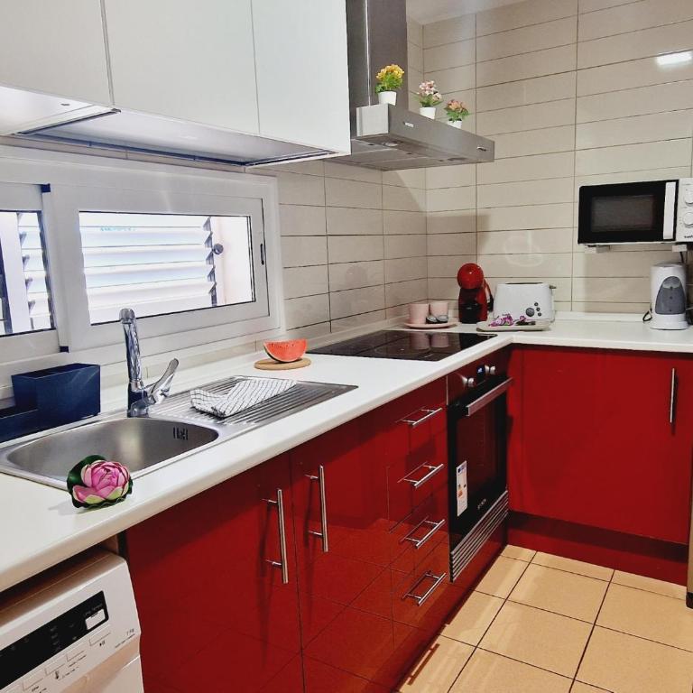 Precious 3 bedroom, Oasis de Fanabe Wifi Free - Apartamento - 7
