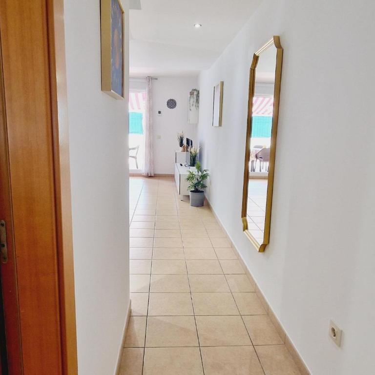 Precious 3 bedroom, Oasis de Fanabe Wifi Free - Apartamento - 31