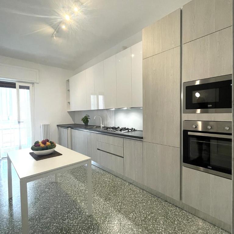 EASYSTAY BARI Rooms - Ampia Camera Matrimoniale - 12