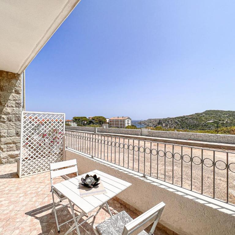 Sweet Sea View - Camera Matrimoniale con Vista Mare - 10