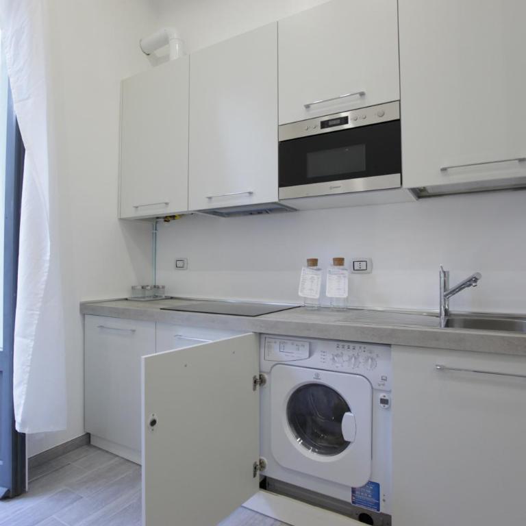 Just Urban Stays - Stylish 1BR in City Center - Balcony and Metro M2 M4 - Appartamento con 1 Camera da Letto - 33