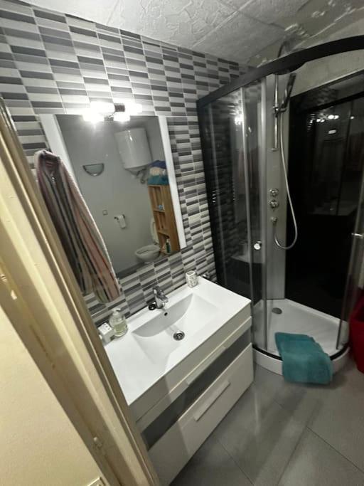 Apartamento turístico - One-Bedroom Apartment - 6