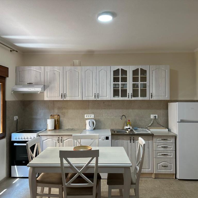 Tara Two Bedroom Apartment - Budva - Apartman sa 2 Spavaće Sobe - 4