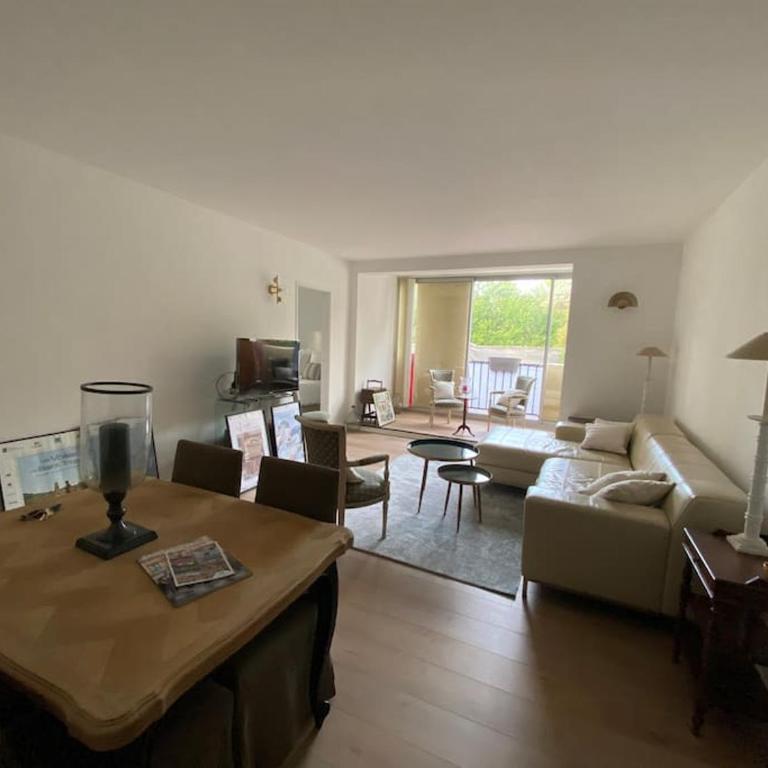 Appartement Saint Antoine - Centre Ville - Appartement 2 Chambres - 7