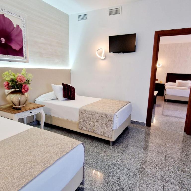 Hotel Plaza Del Castillo - Suite Junior Familiar - 2