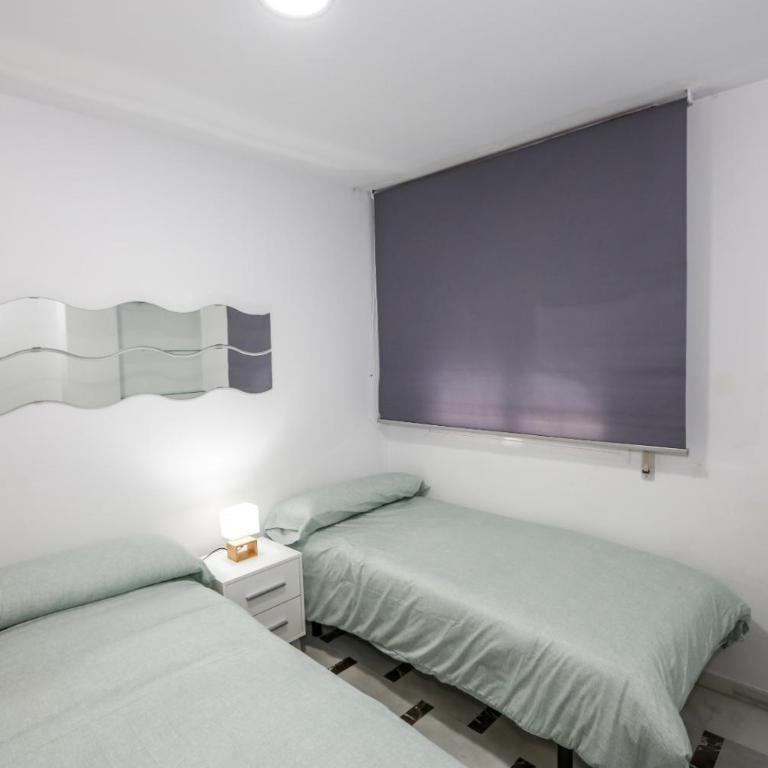LAS FLORES - Three-Bedroom Apartment - 14