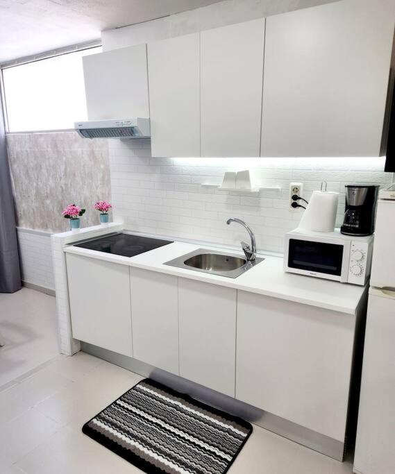 Encanto Studio - One-Bedroom Apartment - 17