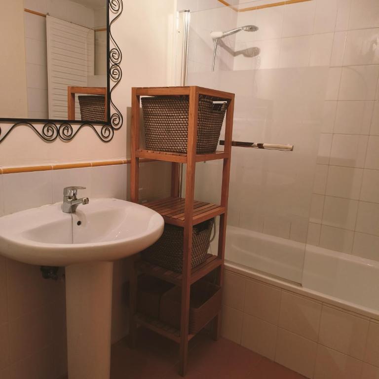 Dúplex con jardín en Pirineos, totalmente equipado - Apartment mit 2 Schlafzimmern - 39