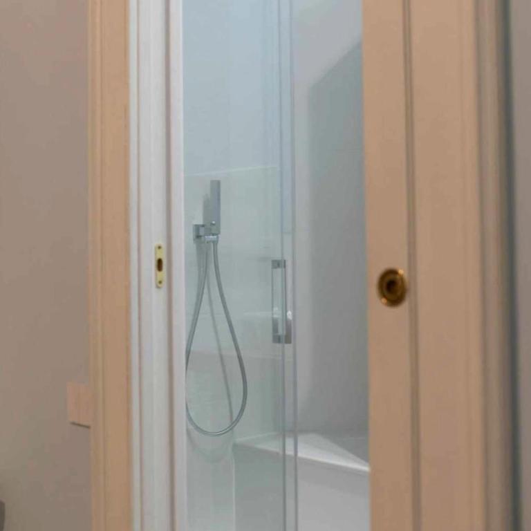 Sapore di Sale - Camera Matrimoniale con Bagno Privato - 8