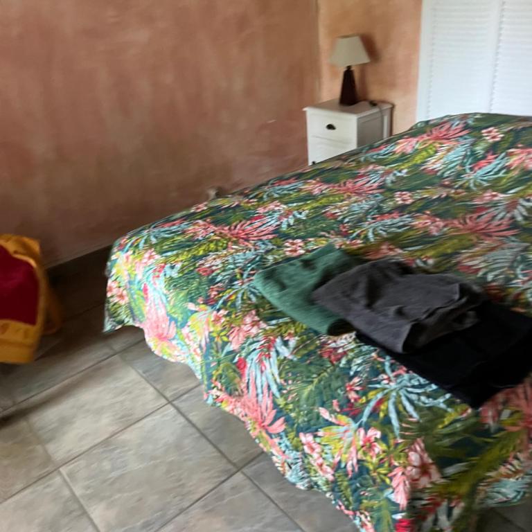La maison sur la place dans Aigues Mortes climatisé - Maison 2 Chambres - 34