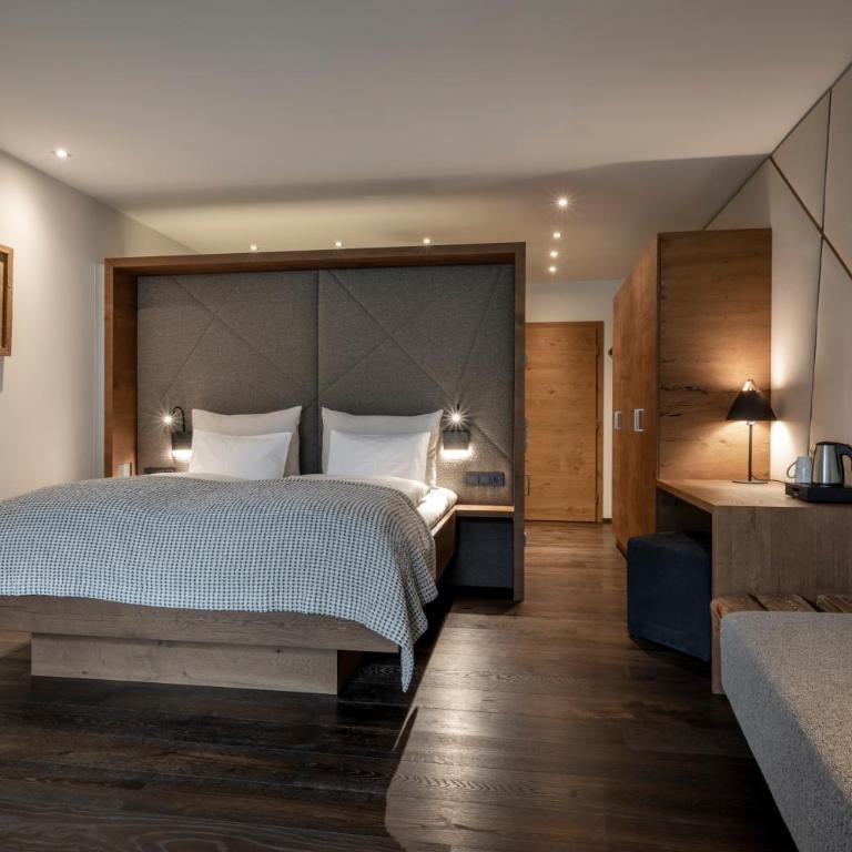 Das.Goldberg - Großes Superior Doppelzimmer mit Balkon - 2