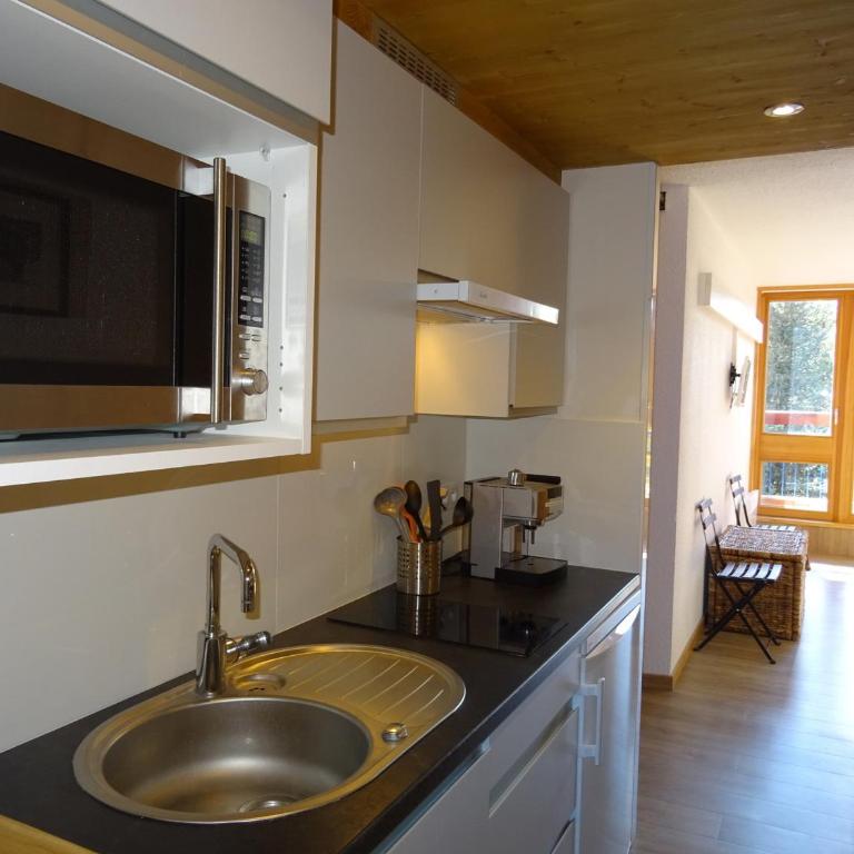 Studio rénové pour 4 pers, balcon sud-ouest, Arc 1800 - FR-1-411-632 - Studio - 6