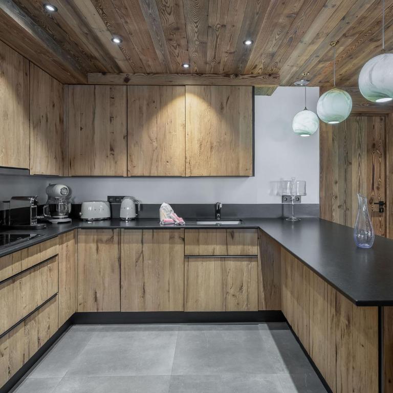 Appartement élégant avec jacuzzi à Val-d'Isère - 4 chambres en suite, proche piste de Bellevarde - FR-1-567-87 - Appartement (10 Adultes) - 10