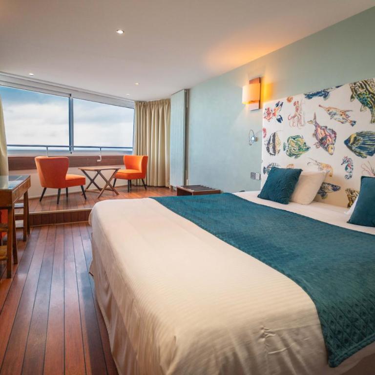 LOGIS HOTEL - La Petite Rade - Chambre Double Supérieure - Vue sur Mer - 1