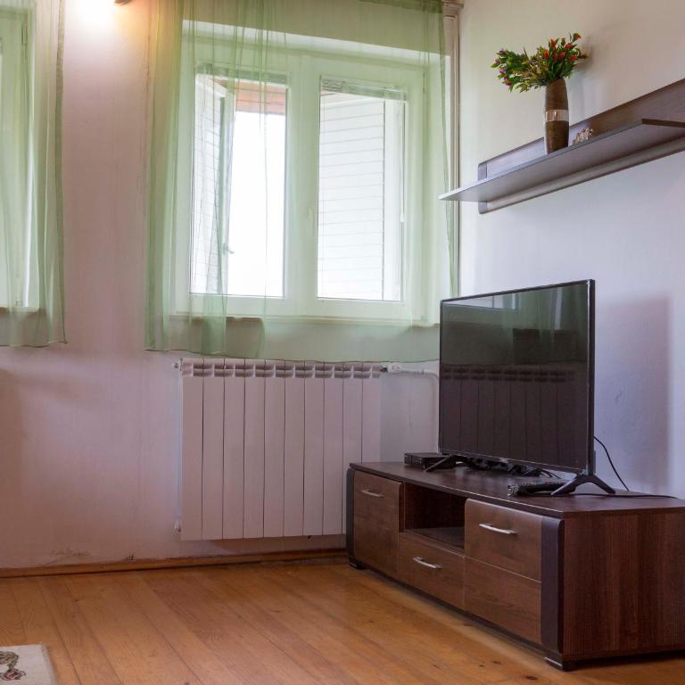 Moticki Gaj Cottage - Three-Bedroom House - 14