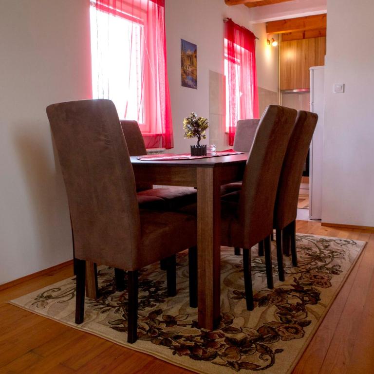 Moticki Gaj Cottage - Three-Bedroom House - 18
