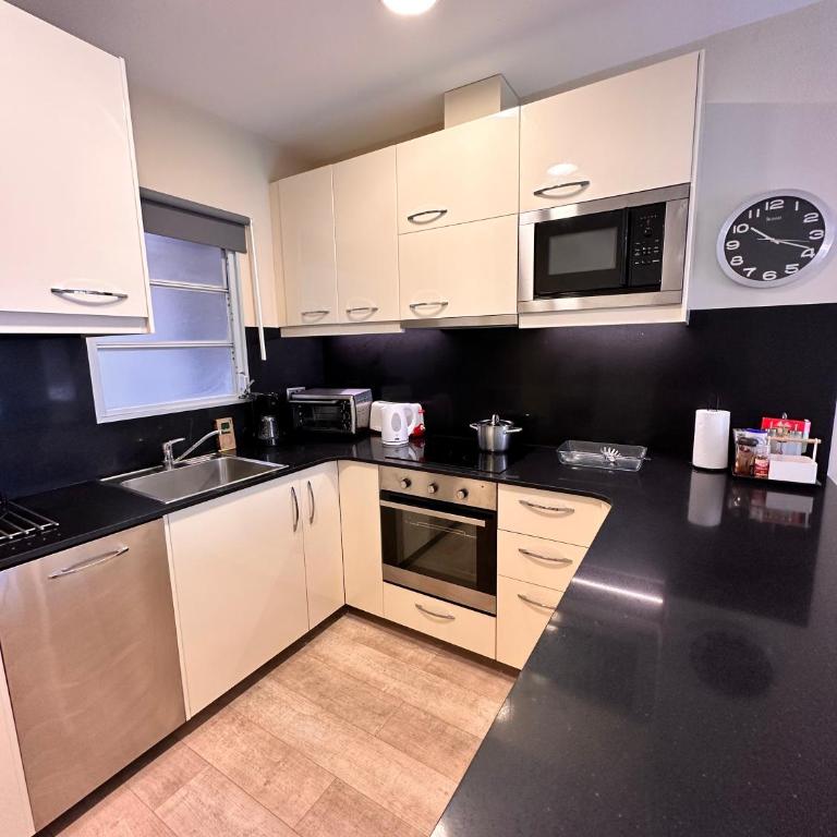Gracia Barcelona Apartment - Two-Bedroom Apartment - 21