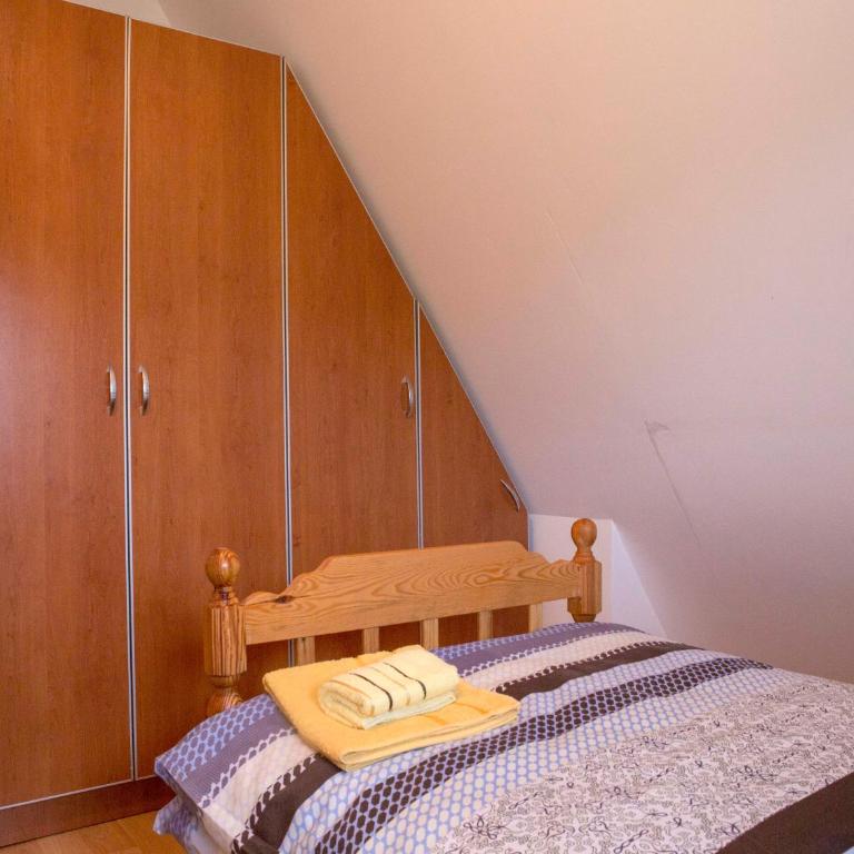 Durmitorways House - Three-Bedroom House - 18