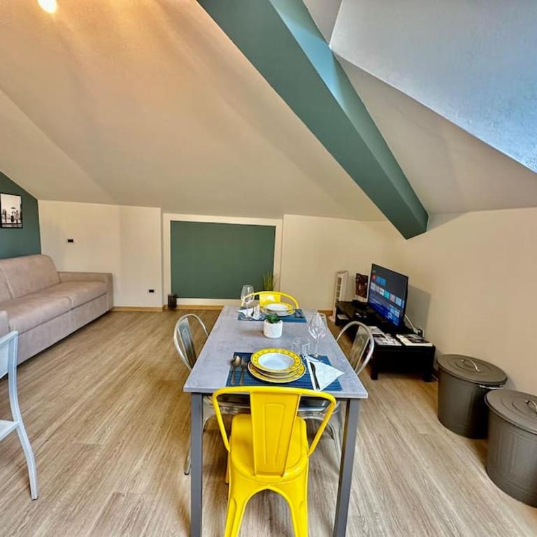 63 passi dal lago by Revenue House - Appartamento con 1 Camera da Letto - 6