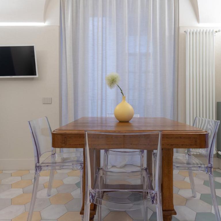 Biuti Suite Apartment - Two-Bedroom Apartment - 11