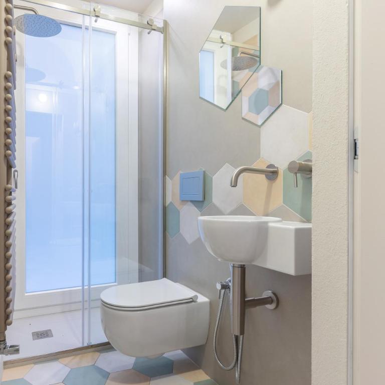 Biuti Suite Apartment - Two-Bedroom Apartment - 26