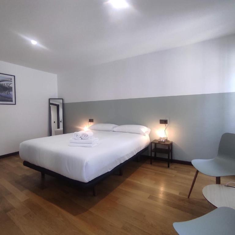 3. Amplio y muy luminoso para disfrutar de Ourense - Apartamento de 1 dormitorio - 3