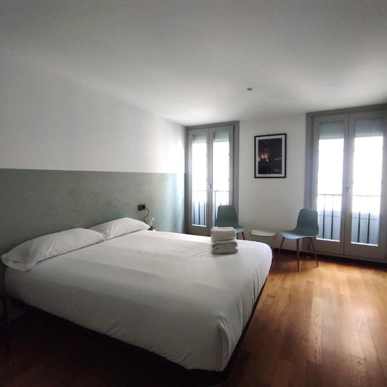 3. Amplio y muy luminoso para disfrutar de Ourense - Apartamento de 1 dormitorio - 1