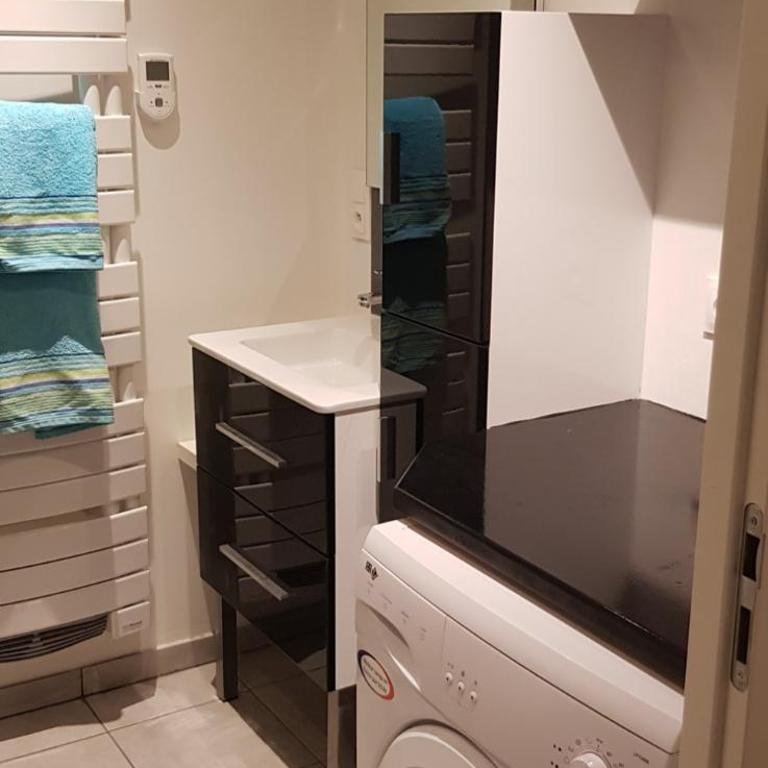 Charmant studio 2* rdc+ terrasse & parking privé - Appartement 1 Chambre - 2
