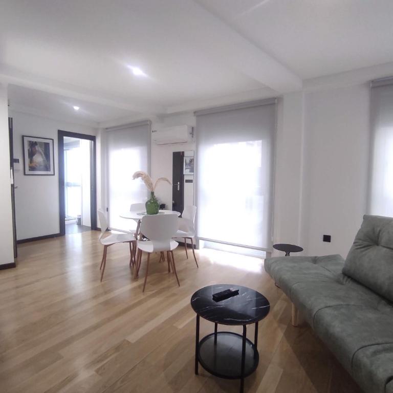 1B. Estudio muy luminoso en el corazón del tapeo. - Apartamento de 1 dormitorio - 7