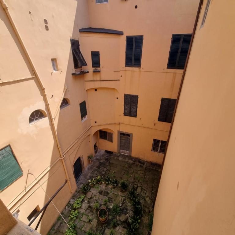 Dimora Leone - Three-Bedroom Apartment - 33