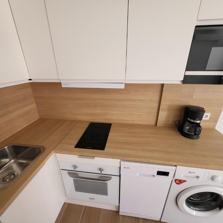 Apartamento nuevo en Planta Baja C con Piscina y Solarium - Apartamento de 1 dormitorio - 6