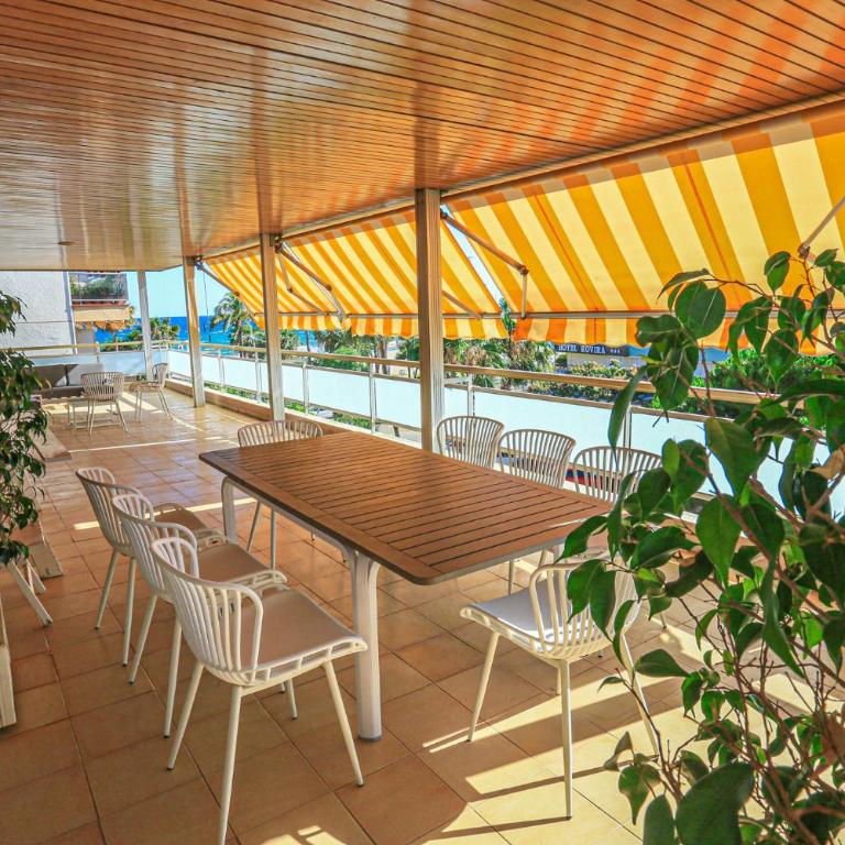 LITORAL COSTA DORADA - AQUARIUM Only families - Apartamento - 45