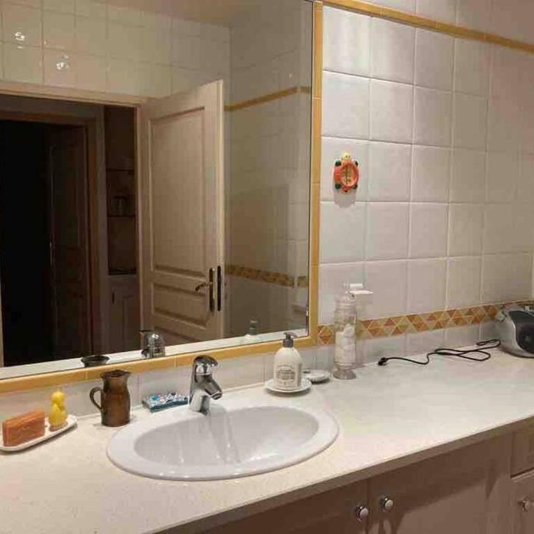 Le Papounet Appartement - Maison de 150m2 à 500m de la plage et du centre ville - Apartment mit 3 Schlafzimmern - 17