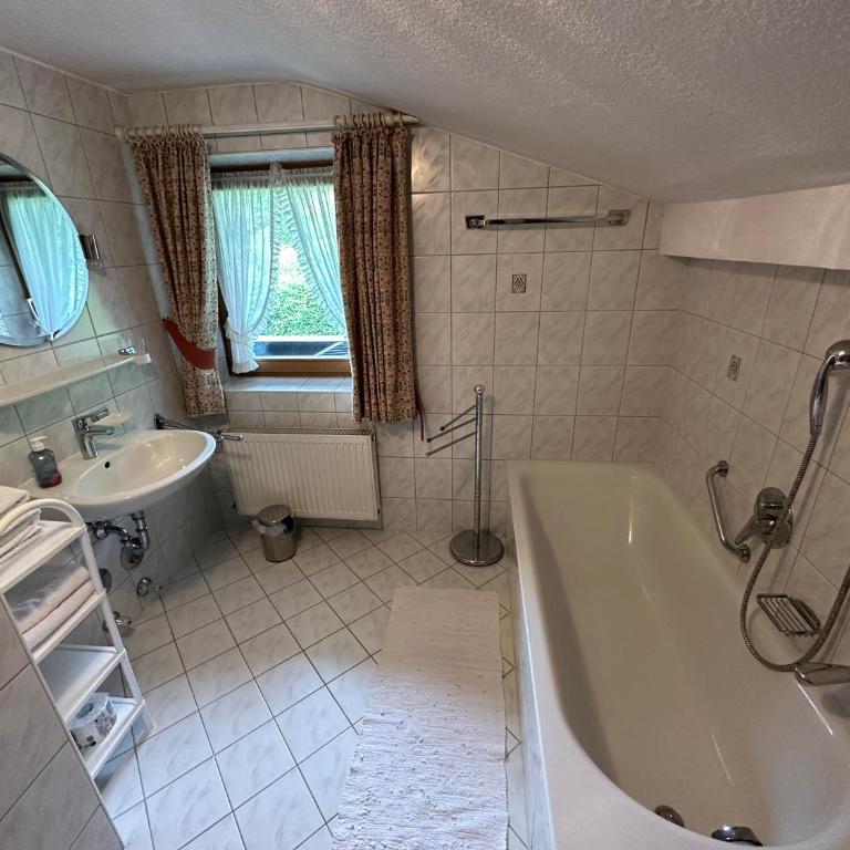 Haus Brunhilde - Apartamento con balcón - 5