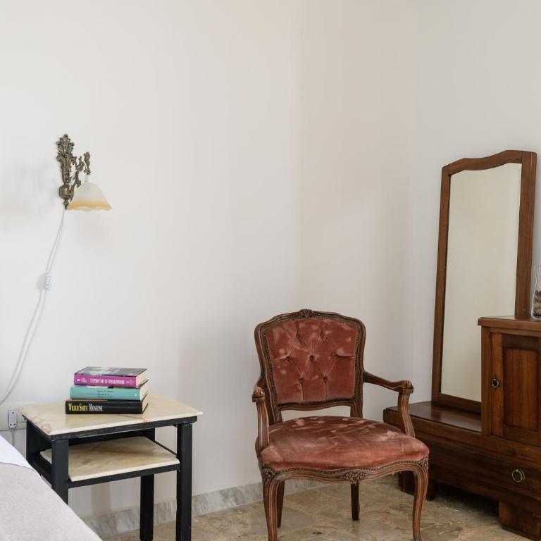 Dimora VIALECCE ,with private parking - Three-Bedroom Apartment - 10