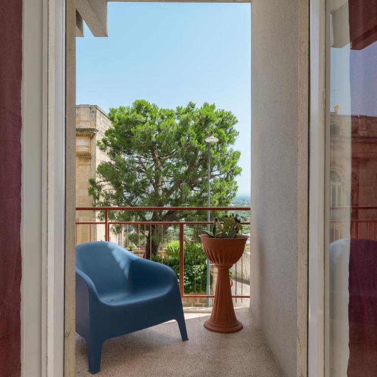 Dimora VIALECCE ,with private parking - Three-Bedroom Apartment - 5