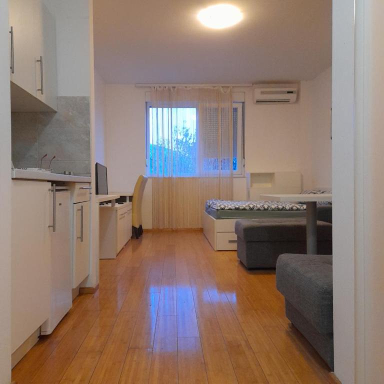 Apartment Megi - One-Bedroom Apartment - 4