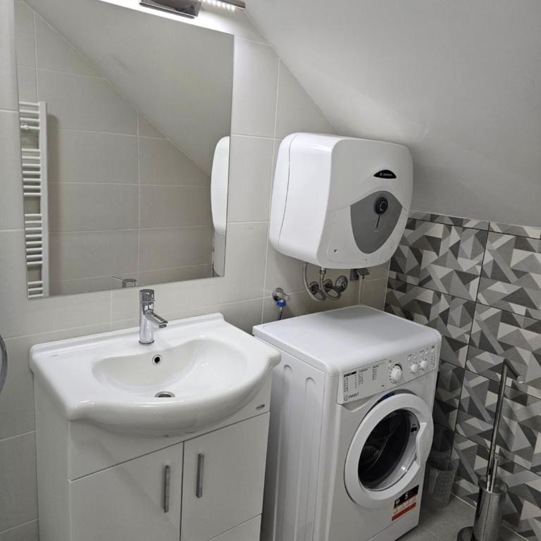 Apartman Daniela - Studio sa Balkonom - 16