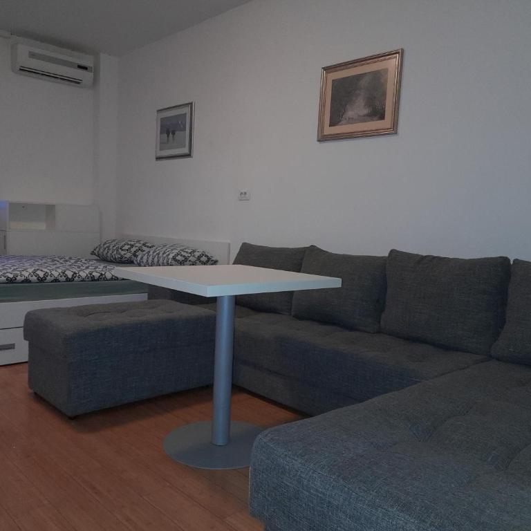 Apartment Megi - One-Bedroom Apartment - 5