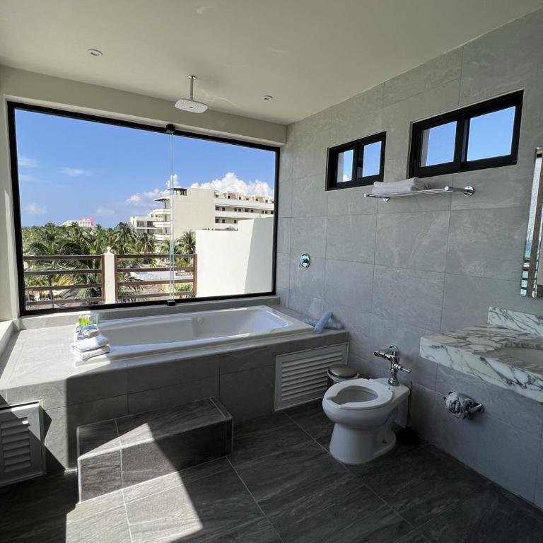 Cuxos Hotel Beachfront - Apartment with Sea View - 10