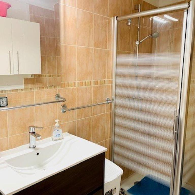 Charmant F2 en centre-ville avec parking, balcon et équipements modernes - Appartamento con 1 Camera da Letto - 3