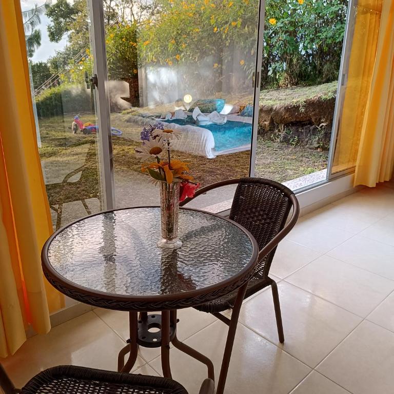 HOTEL PANORAMA SOL - Habitación con cama extragrande y vistas al jardín - 14