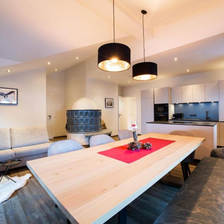 Hotel Alpenblick - Apartment mit 3 Schlafzimmern und Bad - 1