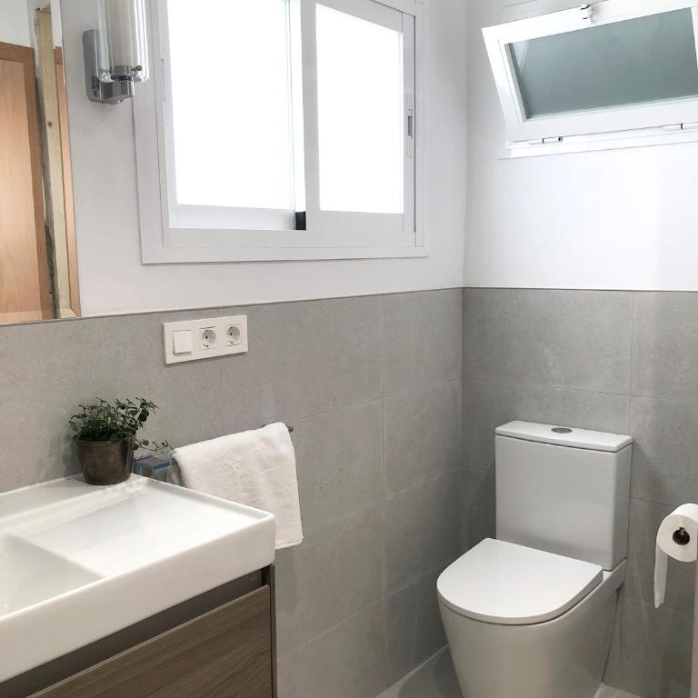 Gorgeous Sea Views and Great Location! - Apartamento de 3 dormitorios - 24